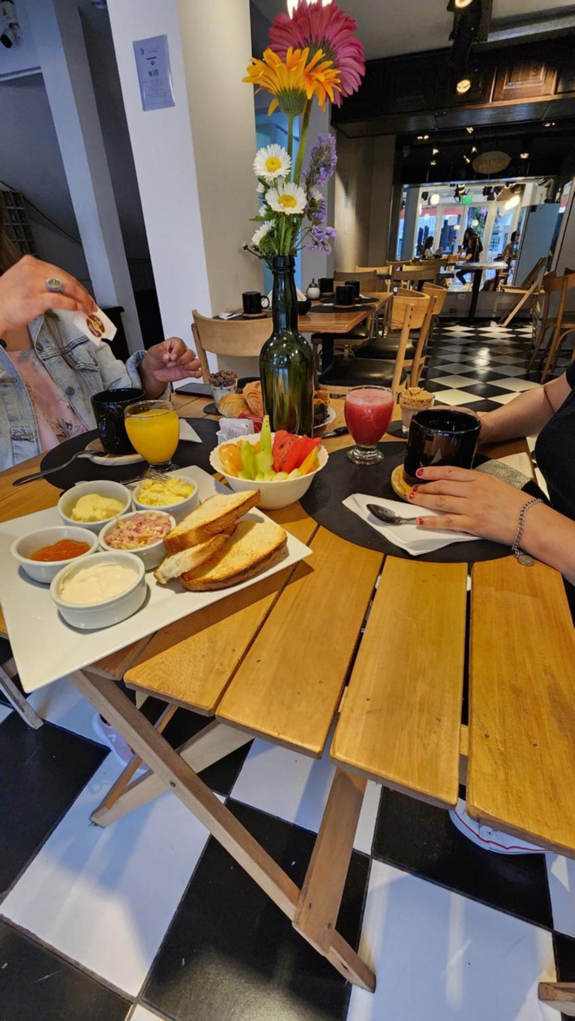 Hotel Juan B Justo Garden 2*