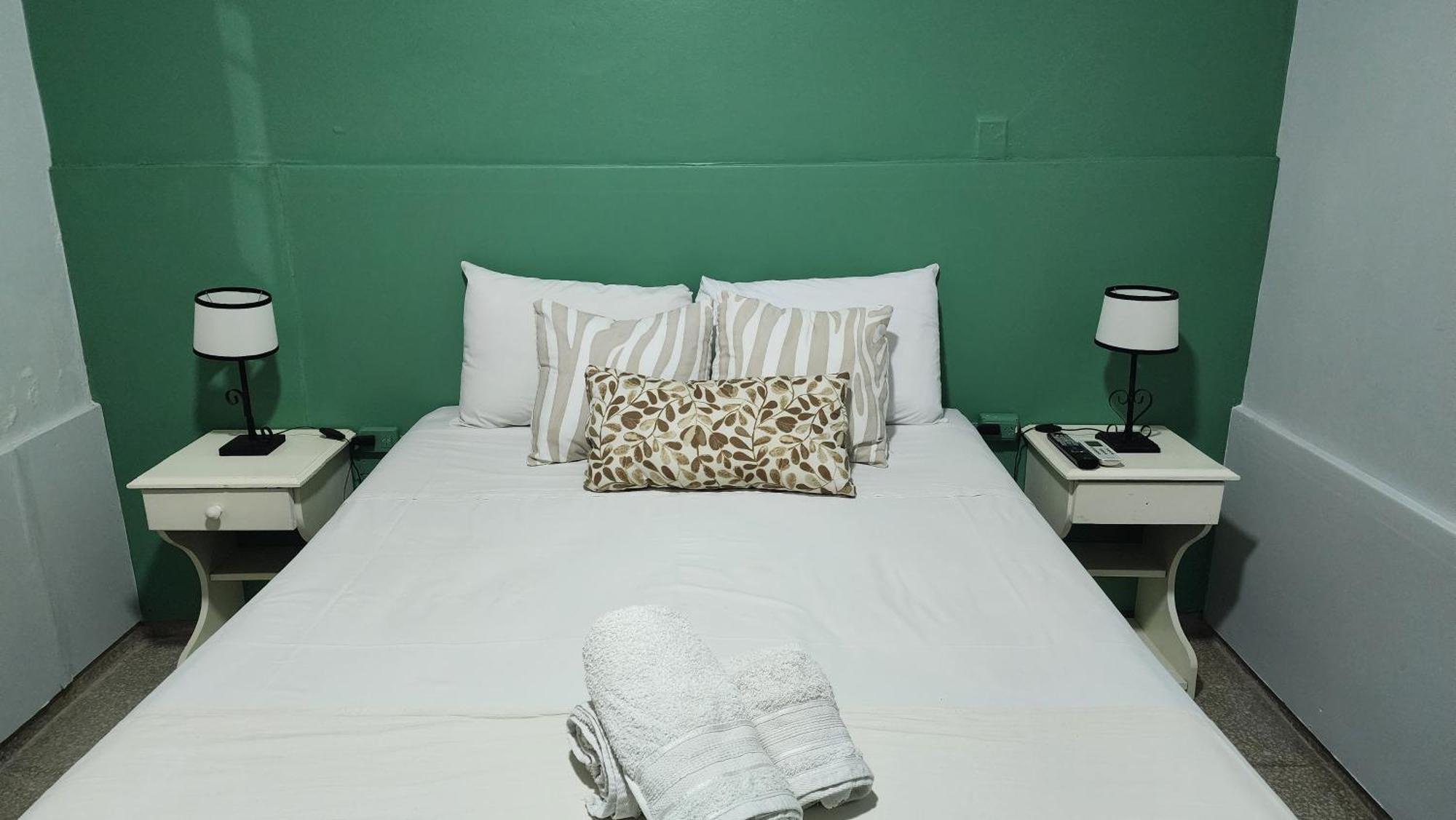 Hotel Juan B Justo Garden 2*
