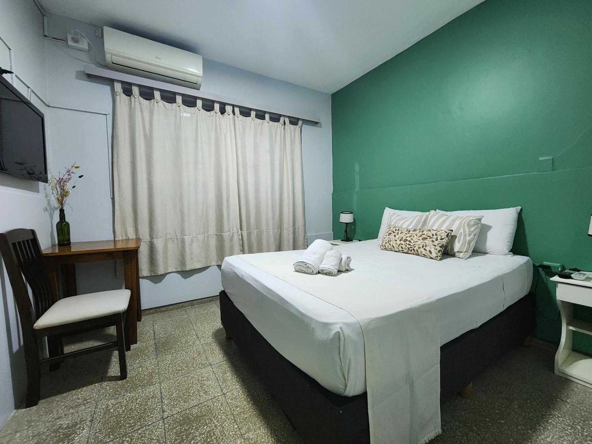 Juan B Justo Hotel