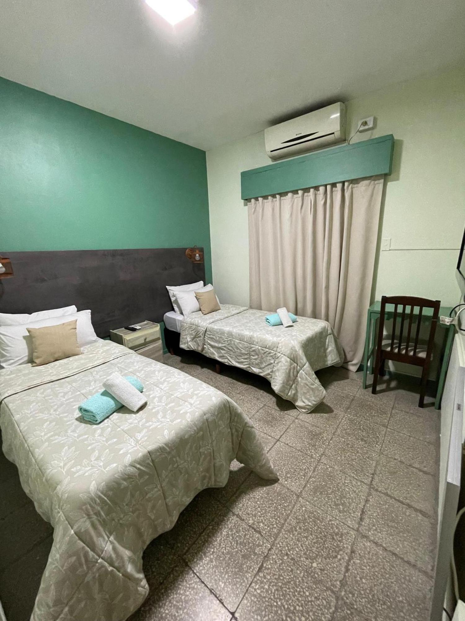Hotel Juan B Justo 2*